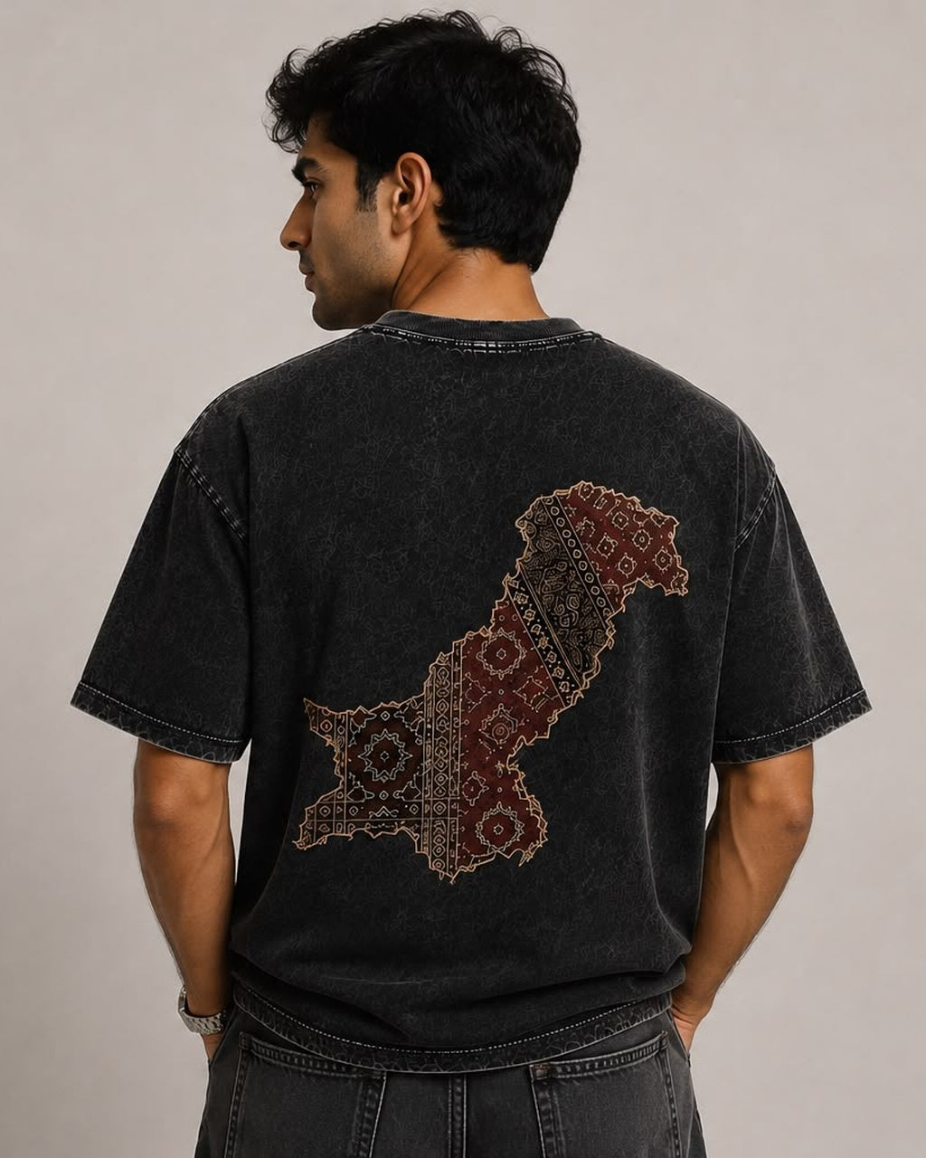 Sarzameen Tee — Washed Black