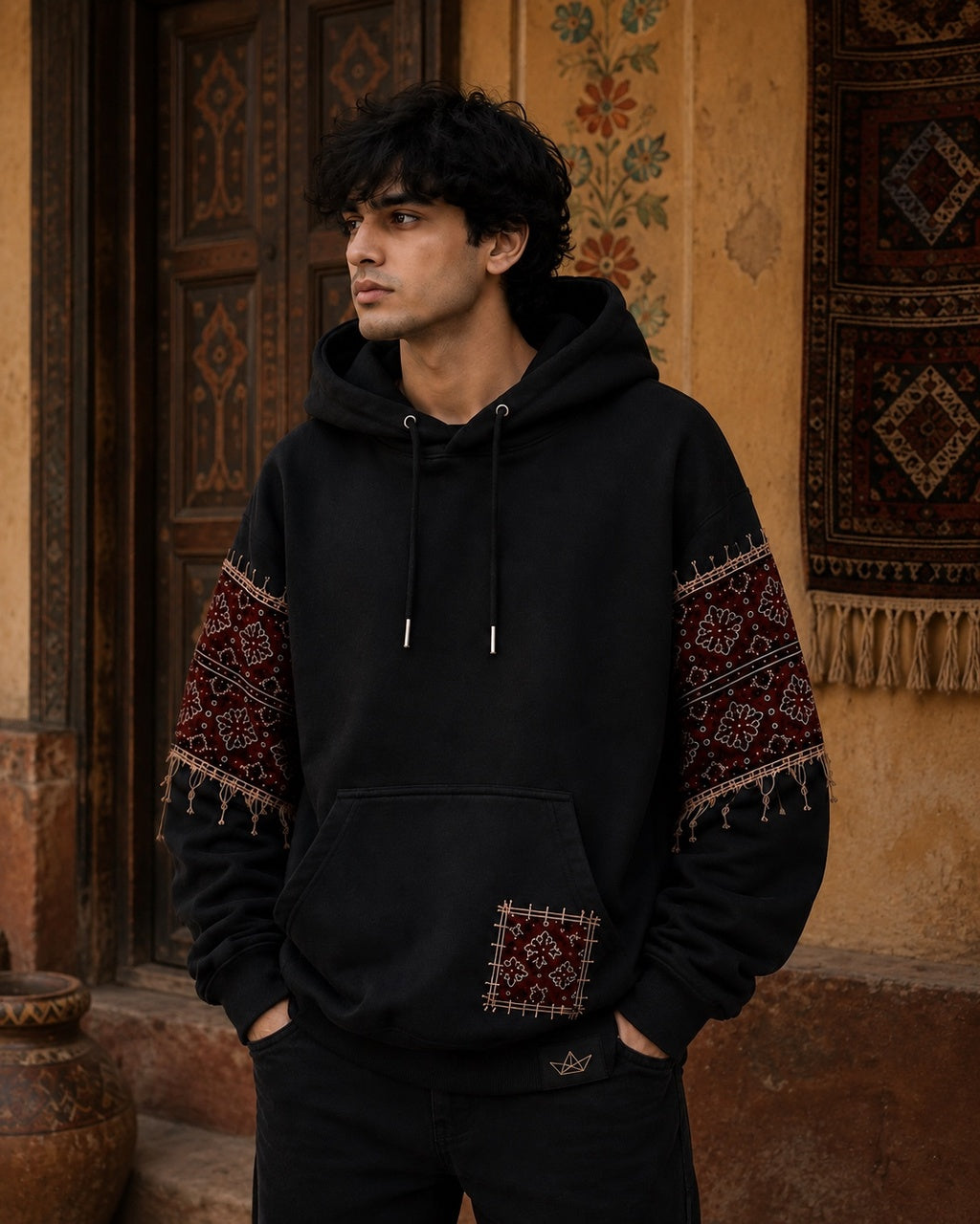 Dastkaar | Hoodie