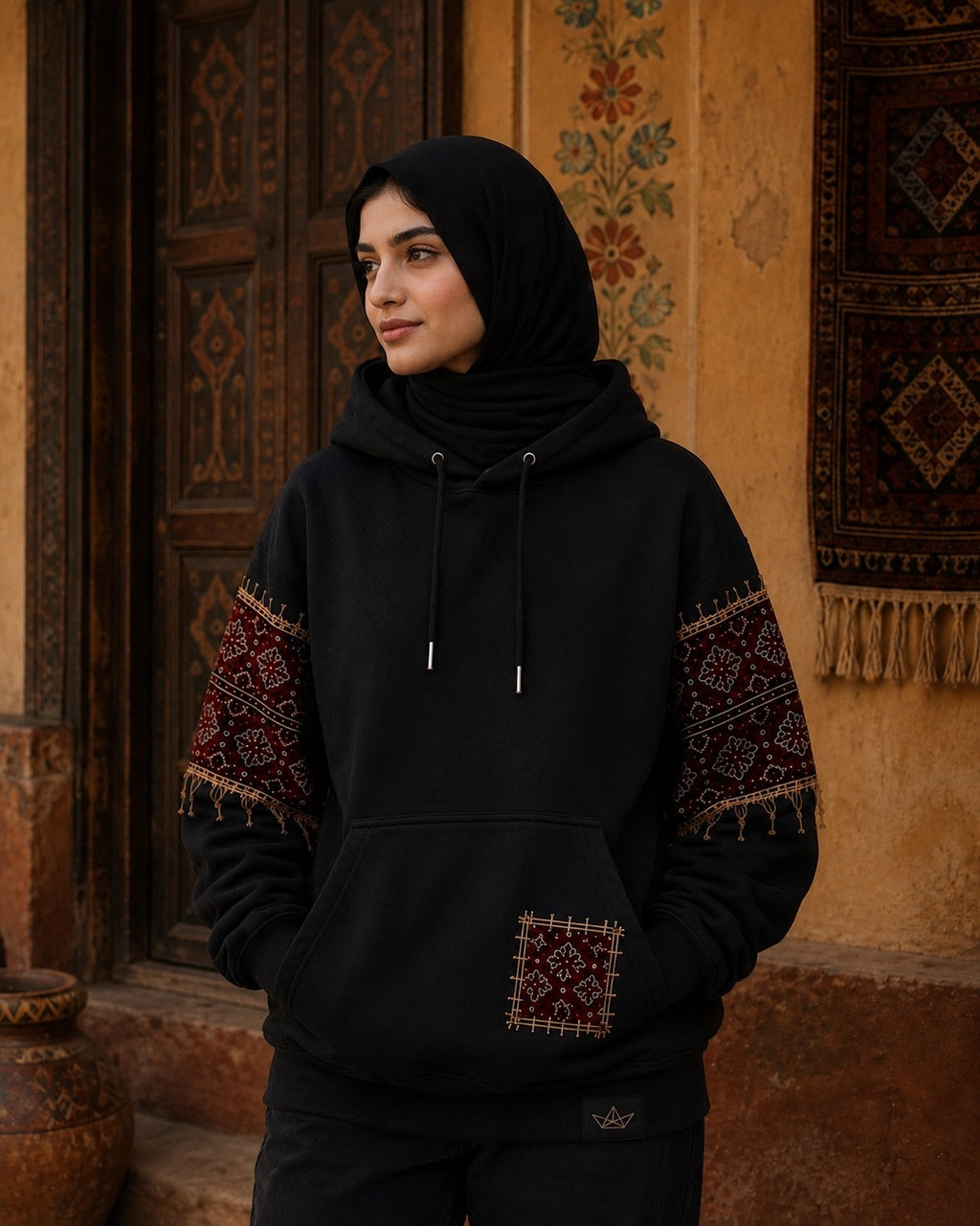 Dastkaar | Hoodie